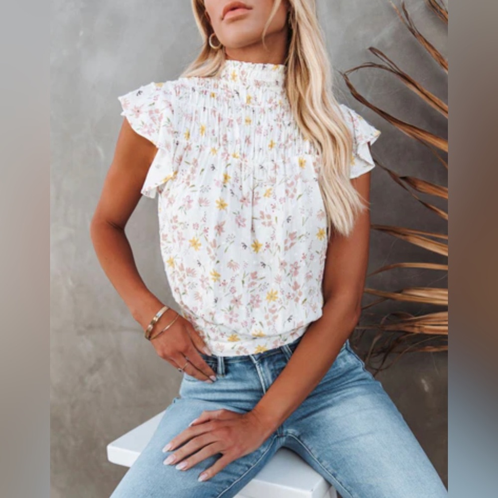 KOKO + MASON RUFFLE SHORT SLEEVE BLOUSE
